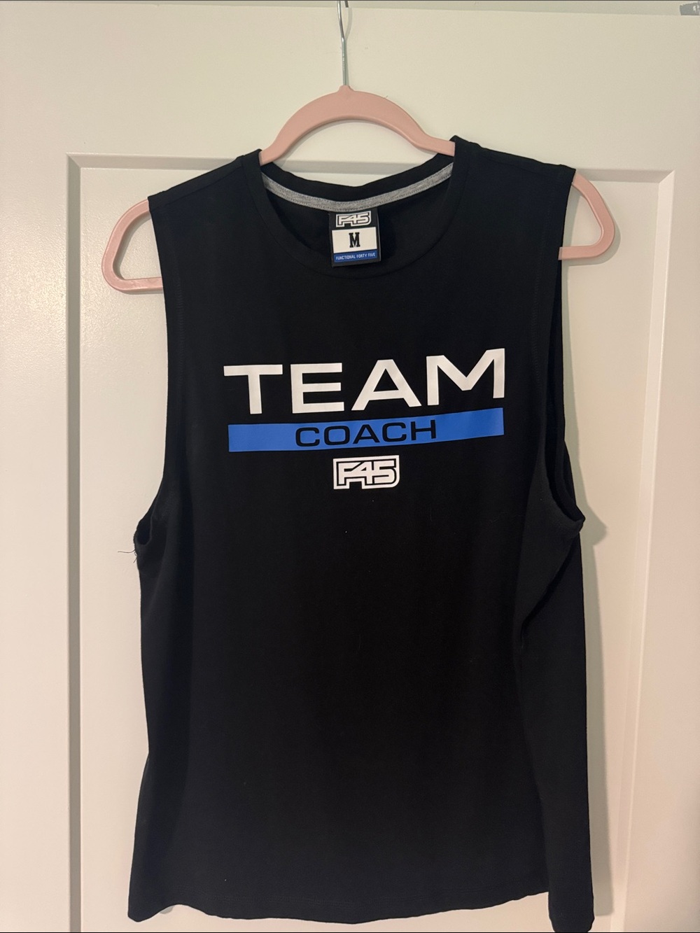 F45 Coach Bundle size M